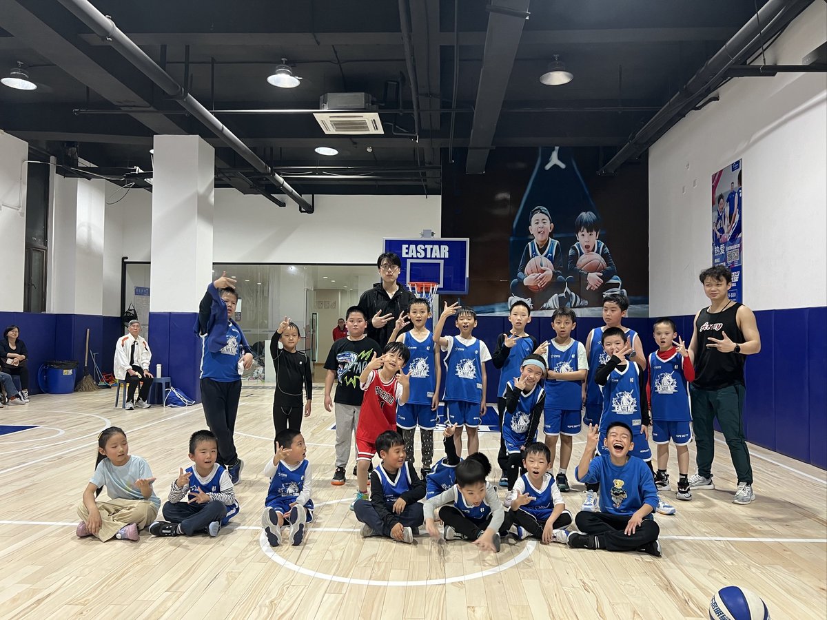 哪里有针对青少年的智能运动篮球训练营
